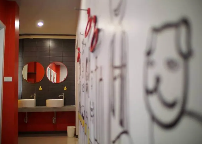 S1hostel