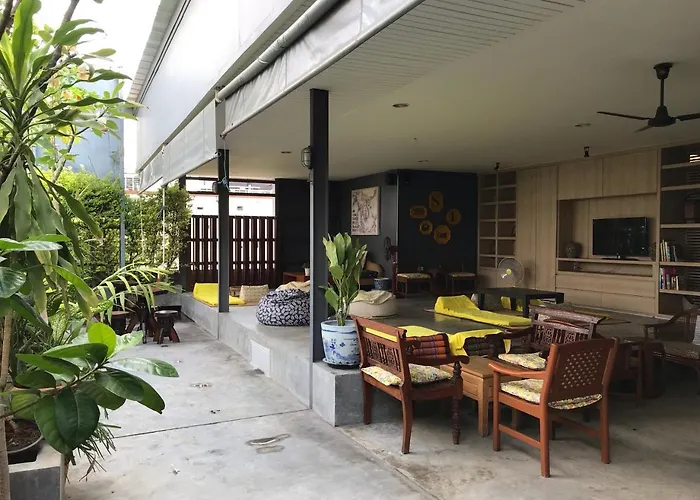 S1hostel